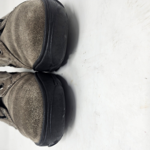 G.H. Bass & Co. FELIX 11 Gray a Black Athletic Shoes with Suede Finish SIZE 9.5 - Picture 6 of 15